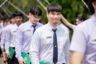 258. พิธีกล่าวคำปฏิญาณตนของนักศึกษา และพิธีลอดซุ้มไม้เรียวครุศาสตร์