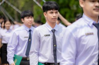 259. พิธีกล่าวคำปฏิญาณตนของนักศึกษา และพิธีลอดซุ้มไม้เรียวครุศาสตร์