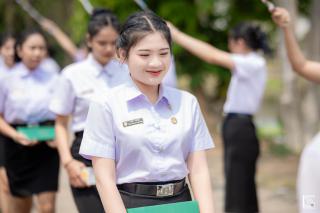 284. พิธีกล่าวคำปฏิญาณตนของนักศึกษา และพิธีลอดซุ้มไม้เรียวครุศาสตร์