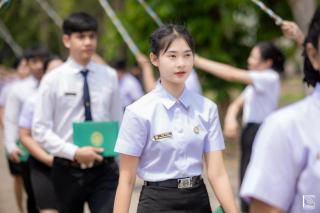 287. พิธีกล่าวคำปฏิญาณตนของนักศึกษา และพิธีลอดซุ้มไม้เรียวครุศาสตร์