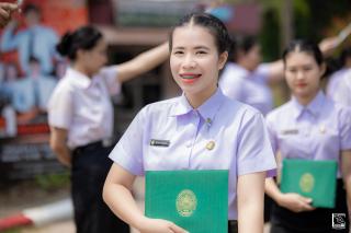 315. พิธีกล่าวคำปฏิญาณตนของนักศึกษา และพิธีลอดซุ้มไม้เรียวครุศาสตร์