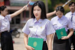 316. พิธีกล่าวคำปฏิญาณตนของนักศึกษา และพิธีลอดซุ้มไม้เรียวครุศาสตร์