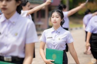 339. พิธีกล่าวคำปฏิญาณตนของนักศึกษา และพิธีลอดซุ้มไม้เรียวครุศาสตร์