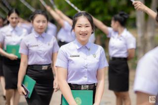 363. พิธีกล่าวคำปฏิญาณตนของนักศึกษา และพิธีลอดซุ้มไม้เรียวครุศาสตร์
