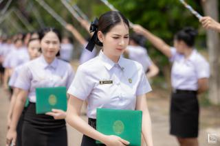 365. พิธีกล่าวคำปฏิญาณตนของนักศึกษา และพิธีลอดซุ้มไม้เรียวครุศาสตร์