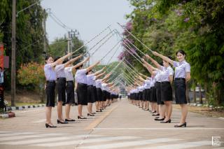 437. พิธีกล่าวคำปฏิญาณตนของนักศึกษา และพิธีลอดซุ้มไม้เรียวครุศาสตร์