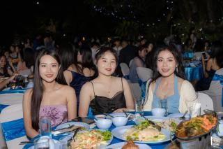 80. งานราตรีสีฟ้า