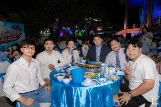 99. งานราตรีสีฟ้า