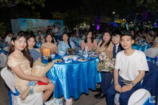 101. งานราตรีสีฟ้า