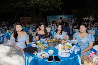 102. งานราตรีสีฟ้า