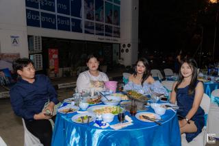 106. งานราตรีสีฟ้า