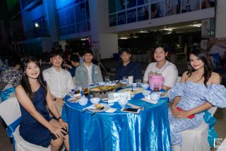 112. งานราตรีสีฟ้า
