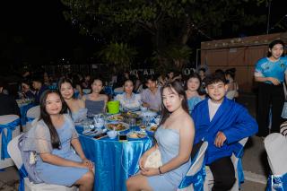 127. งานราตรีสีฟ้า