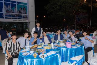 133. งานราตรีสีฟ้า