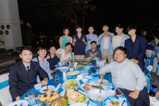 135. งานราตรีสีฟ้า