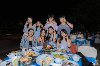 139. งานราตรีสีฟ้า