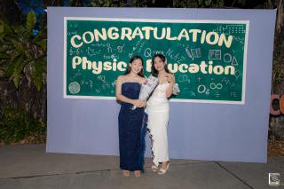 194. งานราตรีสีฟ้า