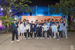 202. งานราตรีสีฟ้า