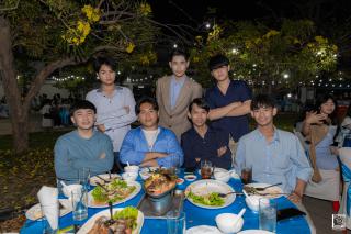 214. งานราตรีสีฟ้า