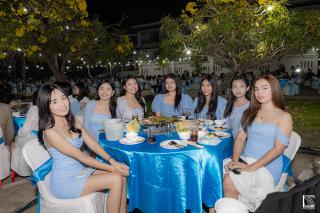 219. งานราตรีสีฟ้า