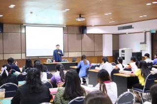 31. อบรมเชิงปฏิบัติการการสร้างสื่อการเรียนรู้สำหรับเด็กพิเศษในระดับประถมศึกษา ในเขตสพป.กำแพงเพชร เขต 1