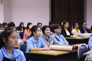 6. อบรมเชิงปฏิบัติการการสร้างสื่อการเรียนรู้สำหรับเด็กพิเศษในระดับประถมศึกษา ในเขตสพป.กำแพงเพชร เขต 2