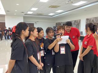 28. First Start เตรียมความพร้อมก่อนเข้าเรียน English Program