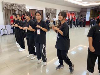 36. First Start เตรียมความพร้อมก่อนเข้าเรียน English Program