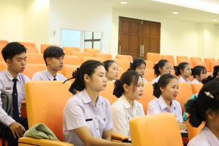 28. การประถมศึกษาสัมพันธ์ "ครูประถมศึกษาไทยใส่ใจการเรียนรู้ฐานสมรรถนะ"