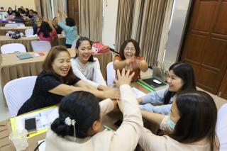 72. กิจกรรมอบรมเชิงปฏิบัติการ "การออกแบบวิธีจัดการเรียนรู้แบบบูรณาการ"