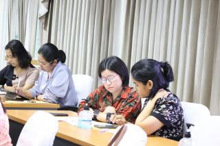 11. ประชุมเพื่อชี้แจงการออกนิเทศนักศึกษาครูคืนถิ่น