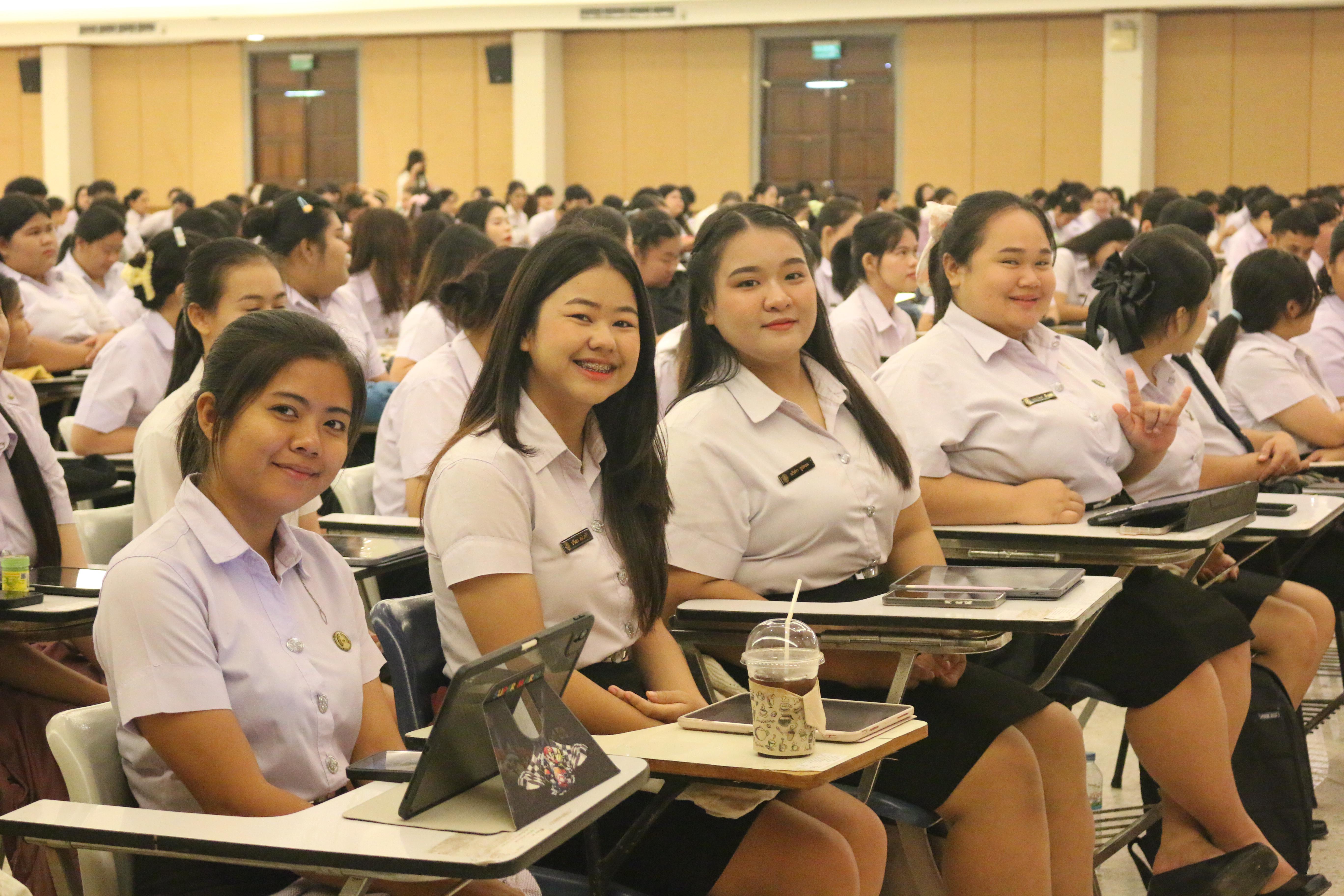 14. กิจกรรมเตรียมความพร้อมการสอบรับใบประกอบวิชาชีพครู ประจำปีงบประมาณ 2568