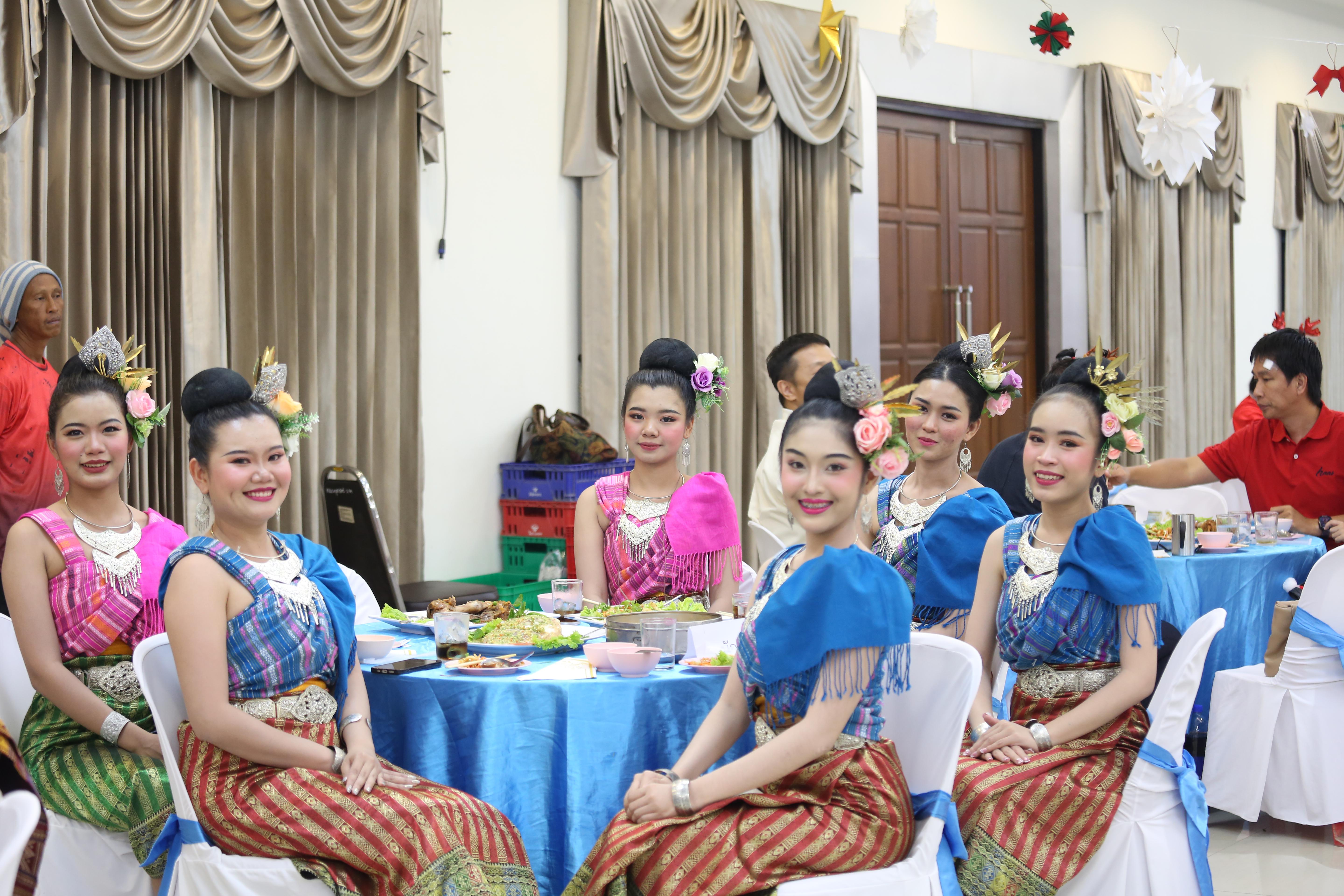 40. สังสรรค์ปีใหม่ชาวครุศาสตร์