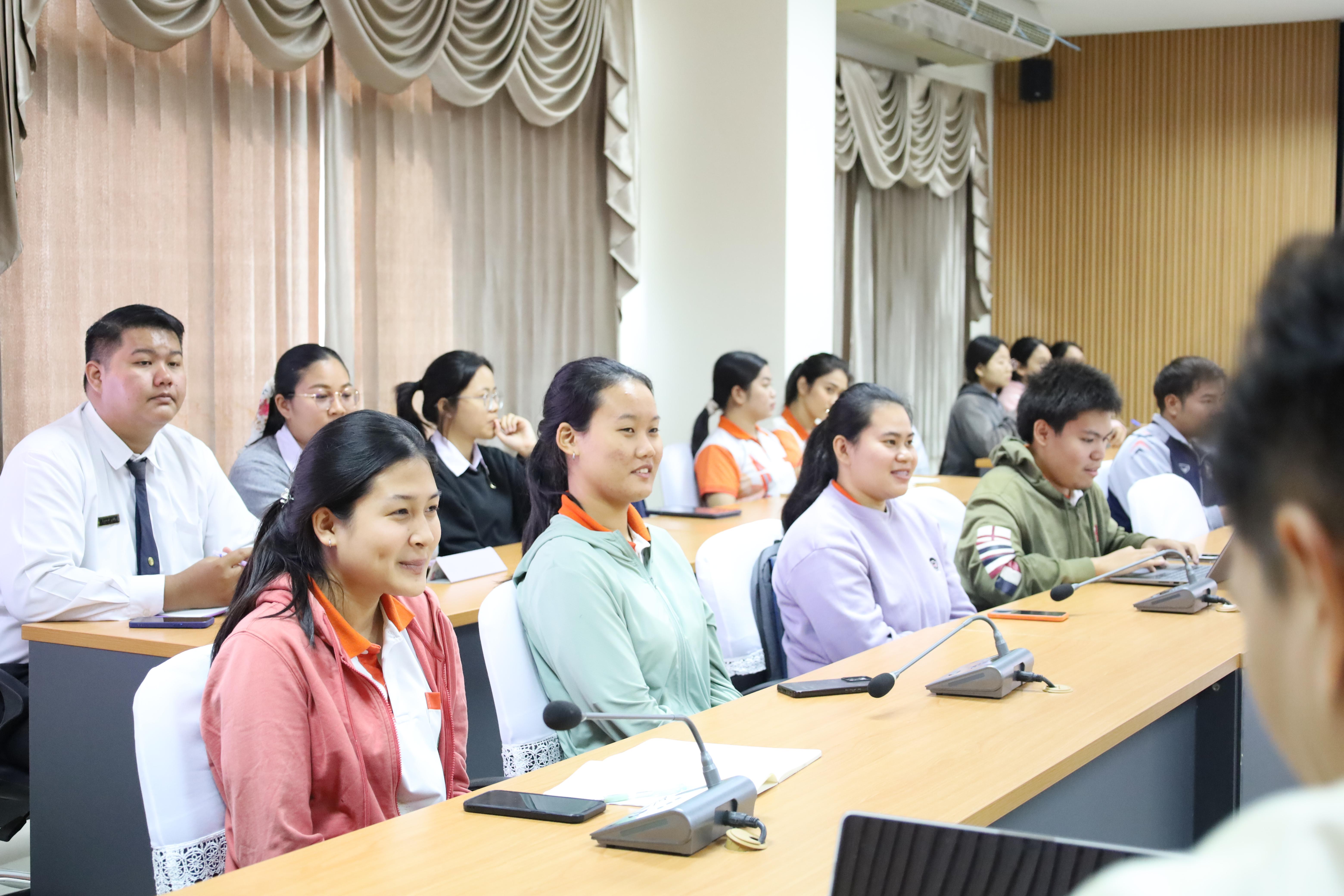 6. ประชุมเตรียมความพร้อมการจัดค่ายจิตอาสาครุศาสตร์สัมพันธ์ 8 มหาวิทยาลัยราชภัฏภาคเหนือ ครั้งที่ 9