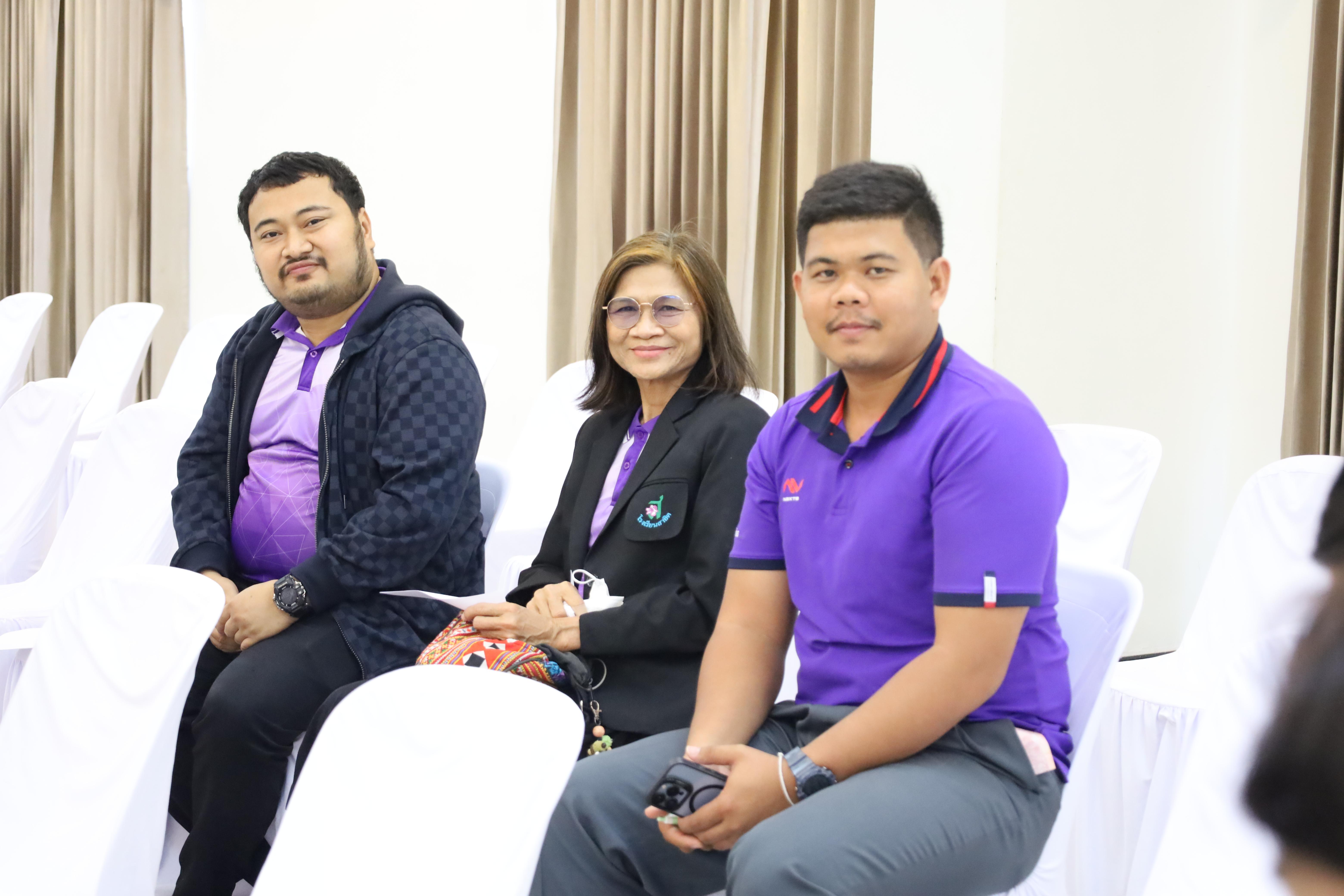 19. อบรมเชิงปฏิบัติการพัฒนาความรู้ทักษะด้านภาษาอังกฤษในศตวรรษที่ 21 สำหรับบุคลากรทางการศึกษา