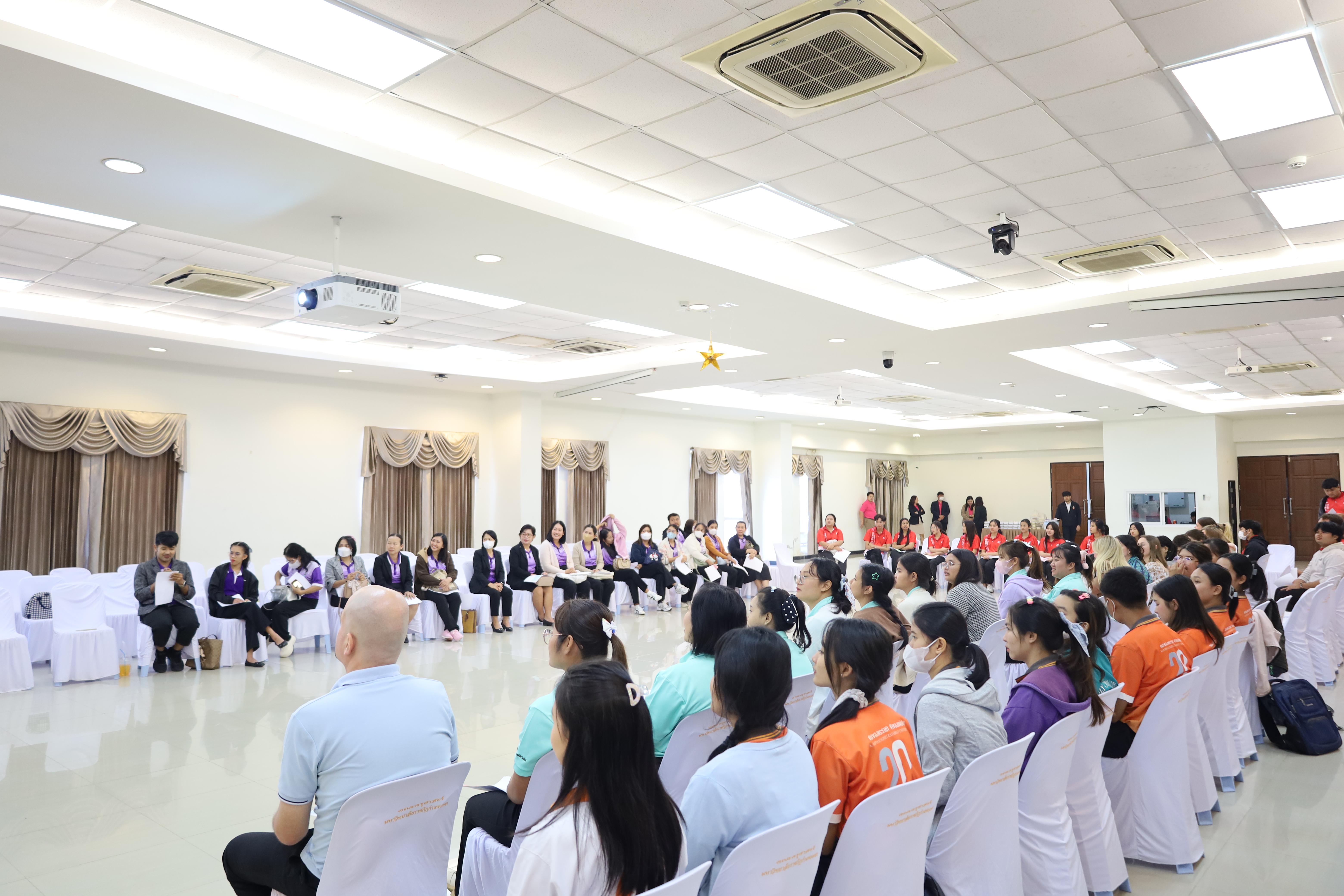 36. อบรมเชิงปฏิบัติการพัฒนาความรู้ทักษะด้านภาษาอังกฤษในศตวรรษที่ 21 สำหรับบุคลากรทางการศึกษา