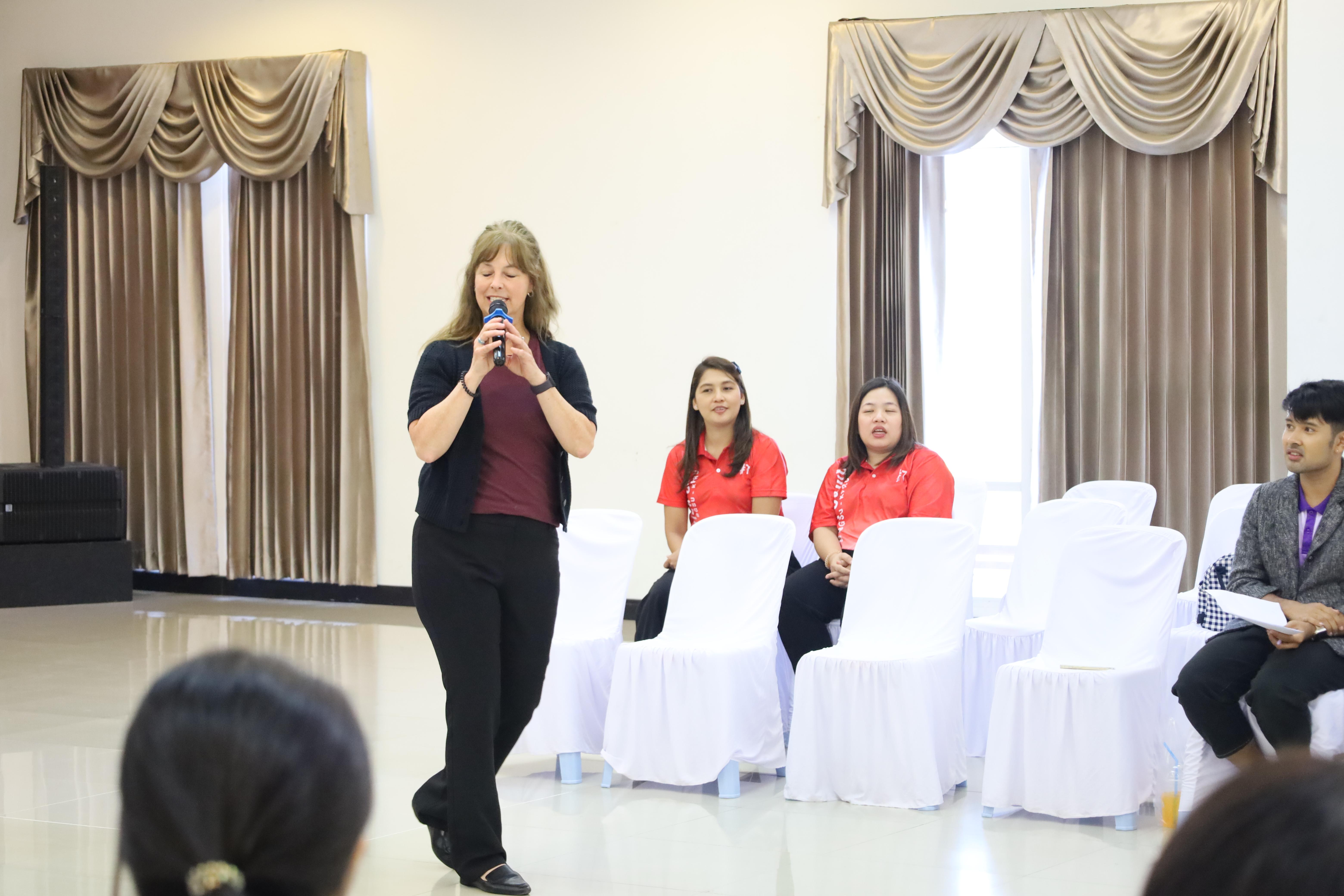 39. อบรมเชิงปฏิบัติการพัฒนาความรู้ทักษะด้านภาษาอังกฤษในศตวรรษที่ 21 สำหรับบุคลากรทางการศึกษา