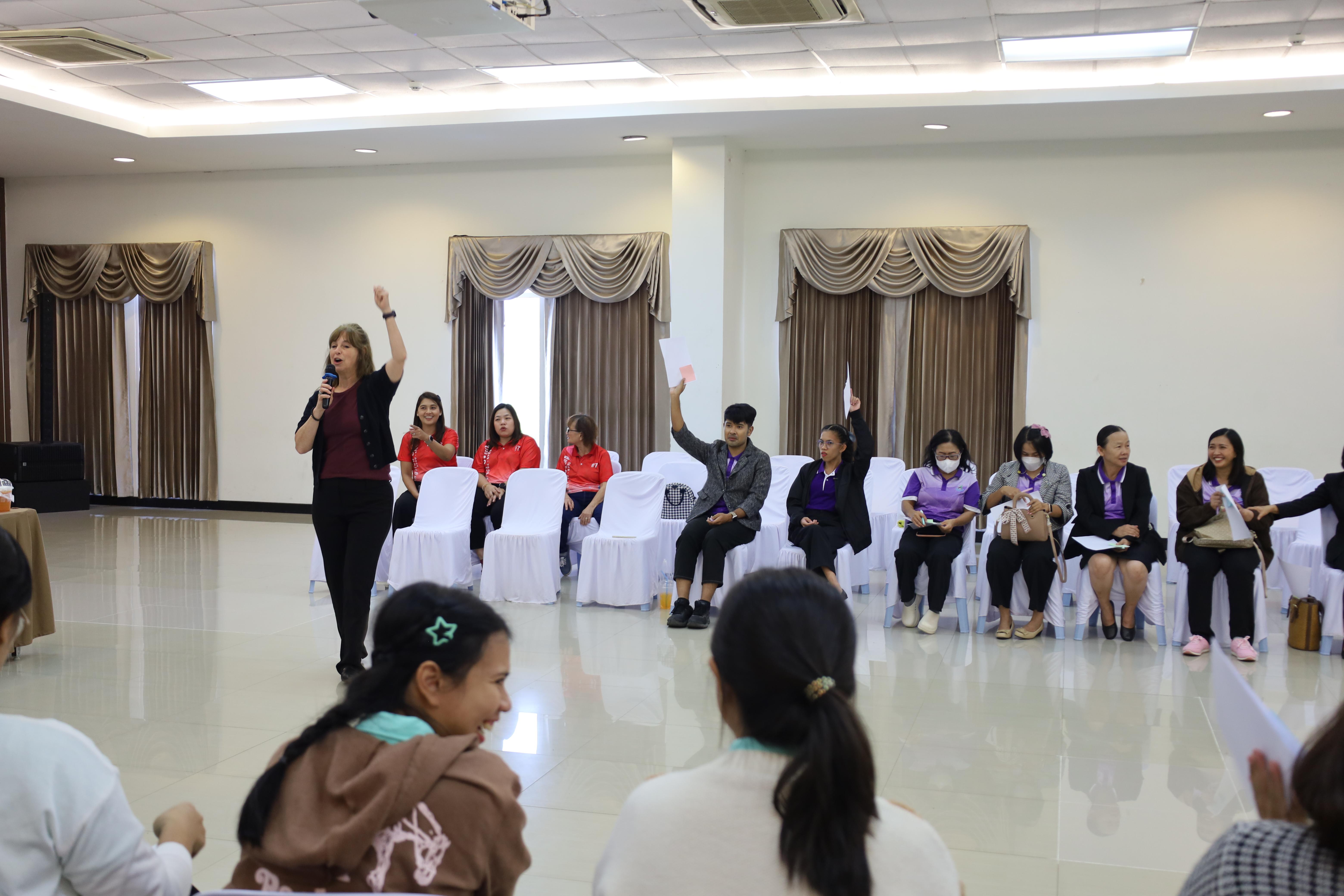 48. อบรมเชิงปฏิบัติการพัฒนาความรู้ทักษะด้านภาษาอังกฤษในศตวรรษที่ 21 สำหรับบุคลากรทางการศึกษา