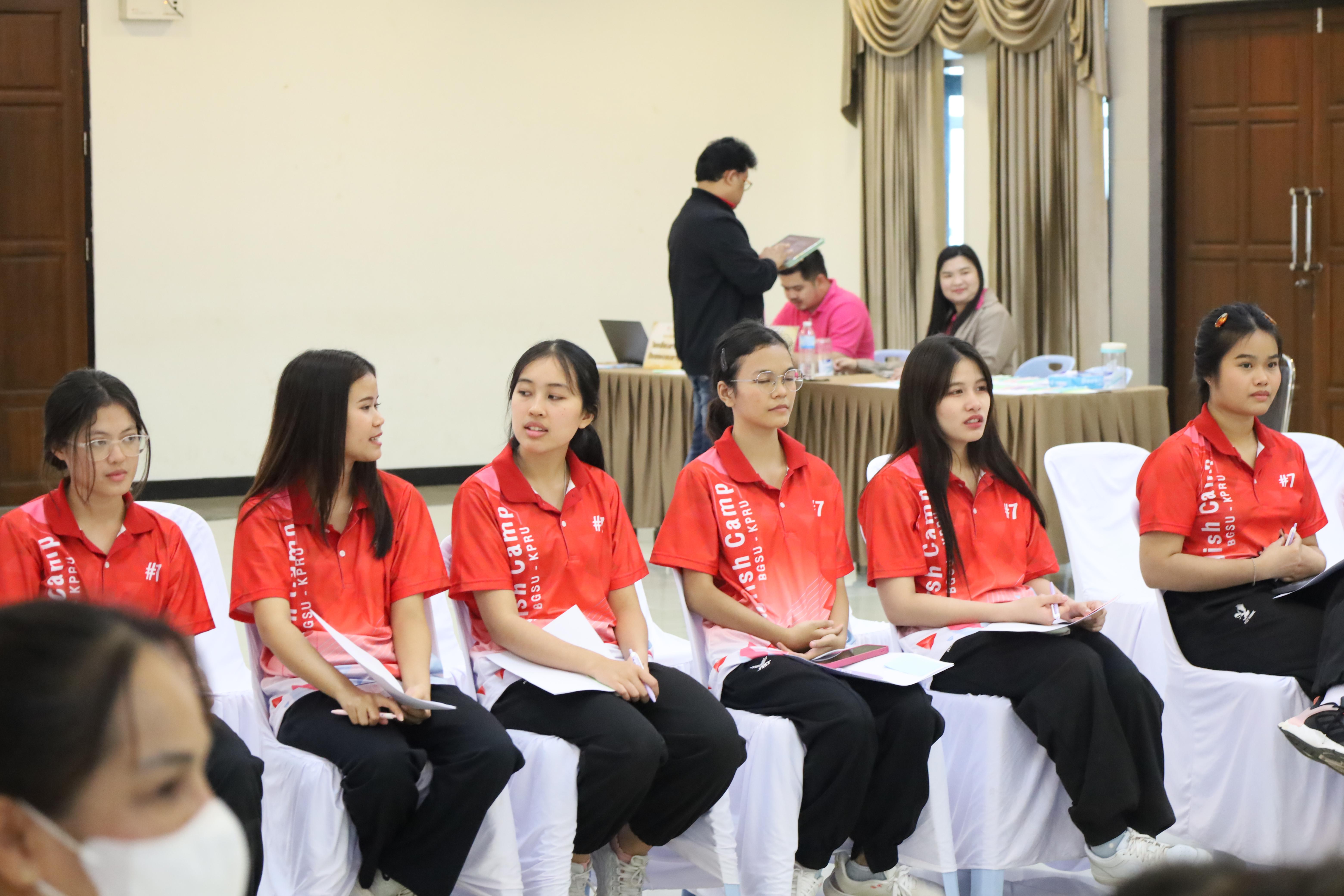 62. อบรมเชิงปฏิบัติการพัฒนาความรู้ทักษะด้านภาษาอังกฤษในศตวรรษที่ 21 สำหรับบุคลากรทางการศึกษา