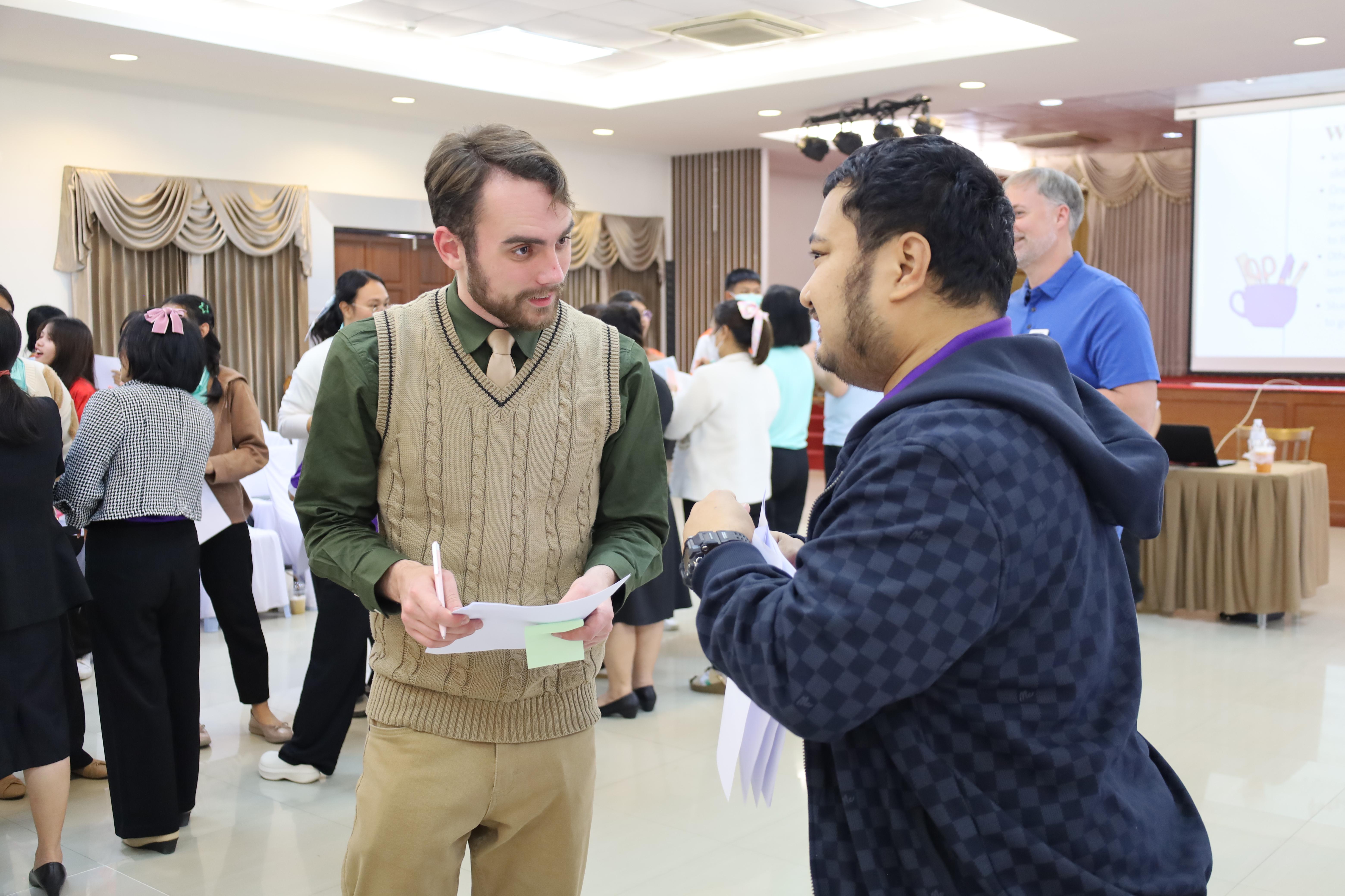 118. อบรมเชิงปฏิบัติการพัฒนาความรู้ทักษะด้านภาษาอังกฤษในศตวรรษที่ 21 สำหรับบุคลากรทางการศึกษา