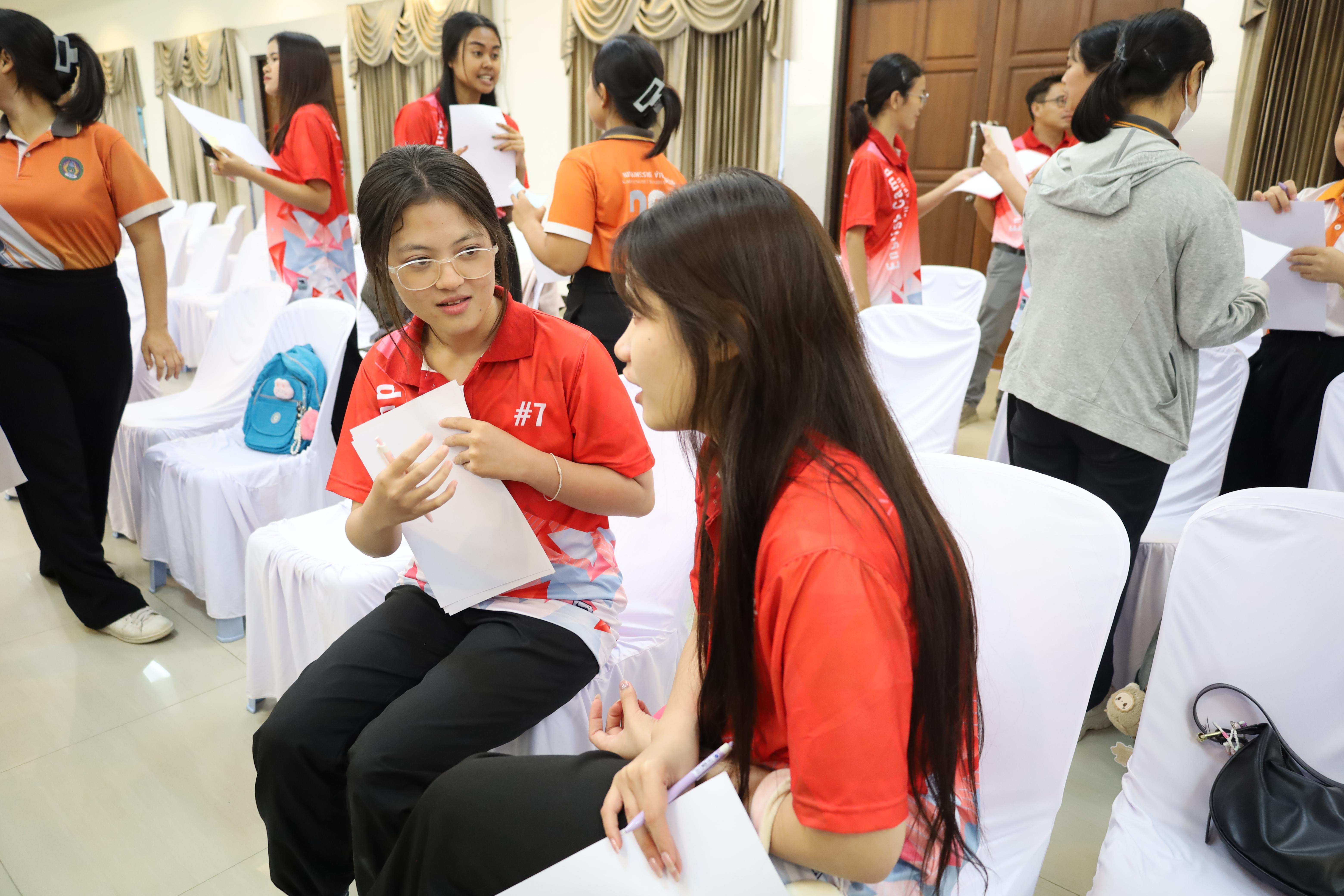 127. อบรมเชิงปฏิบัติการพัฒนาความรู้ทักษะด้านภาษาอังกฤษในศตวรรษที่ 21 สำหรับบุคลากรทางการศึกษา