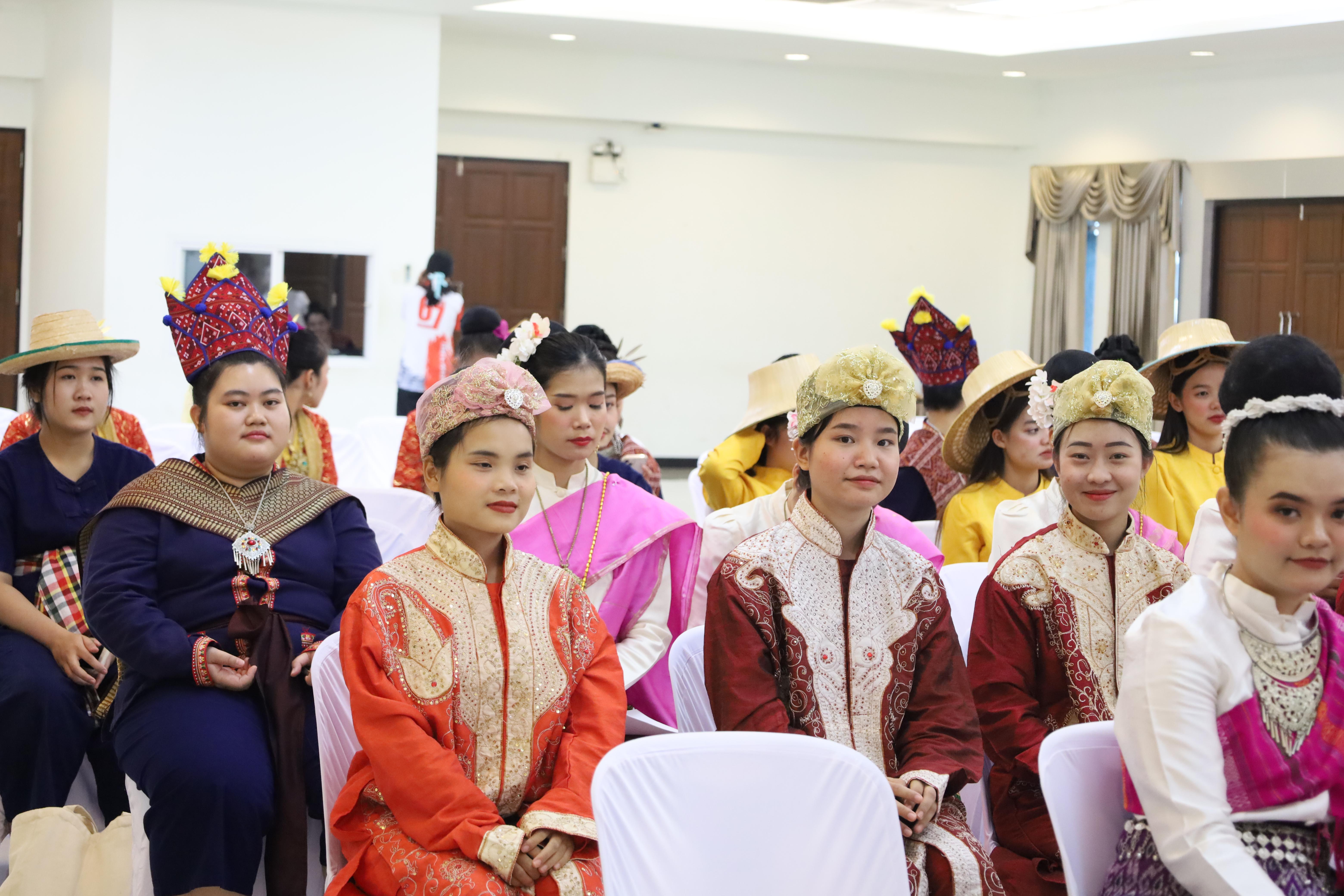9. การแสดงรำ4ภาค
