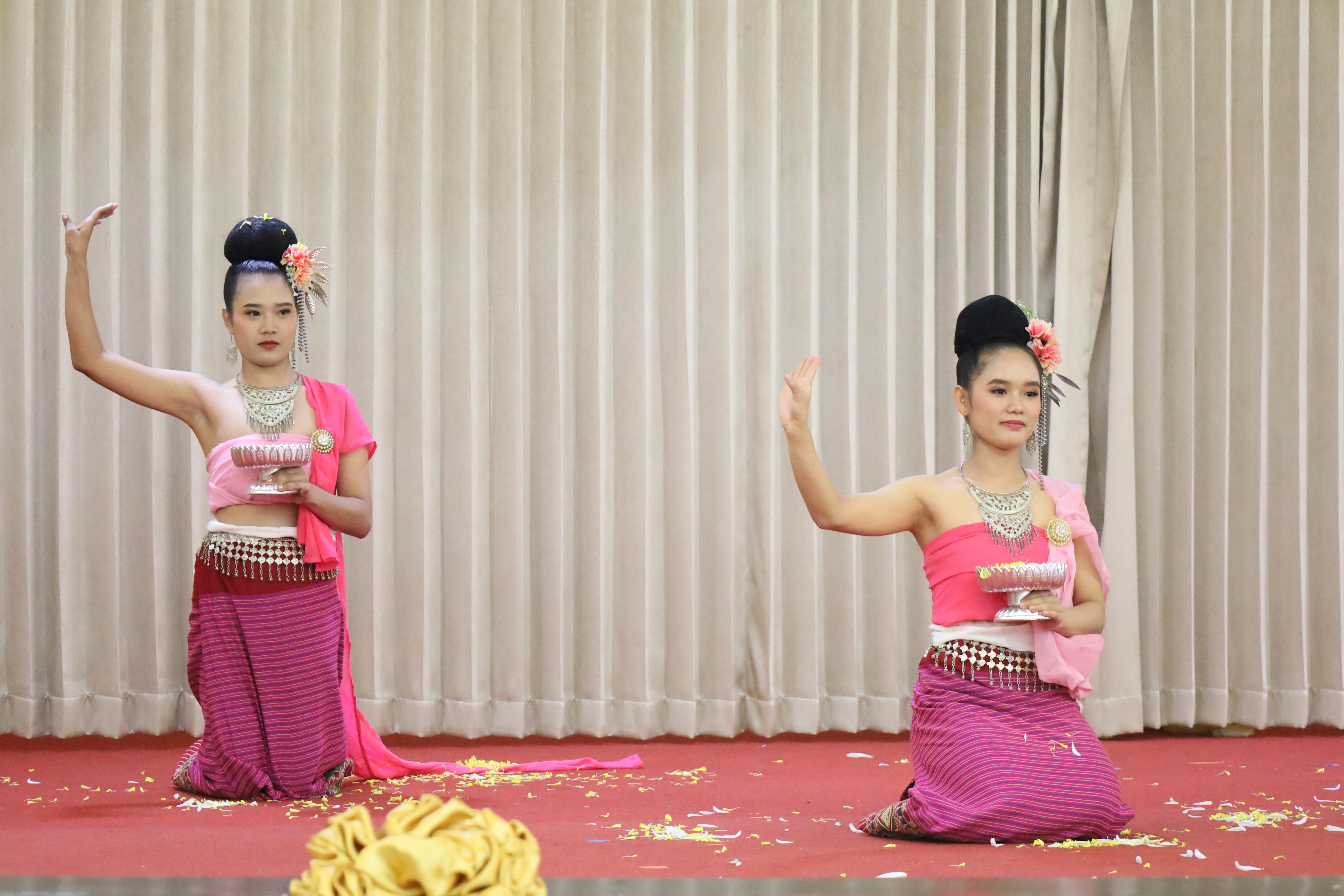 62. การแสดงรำ4ภาค