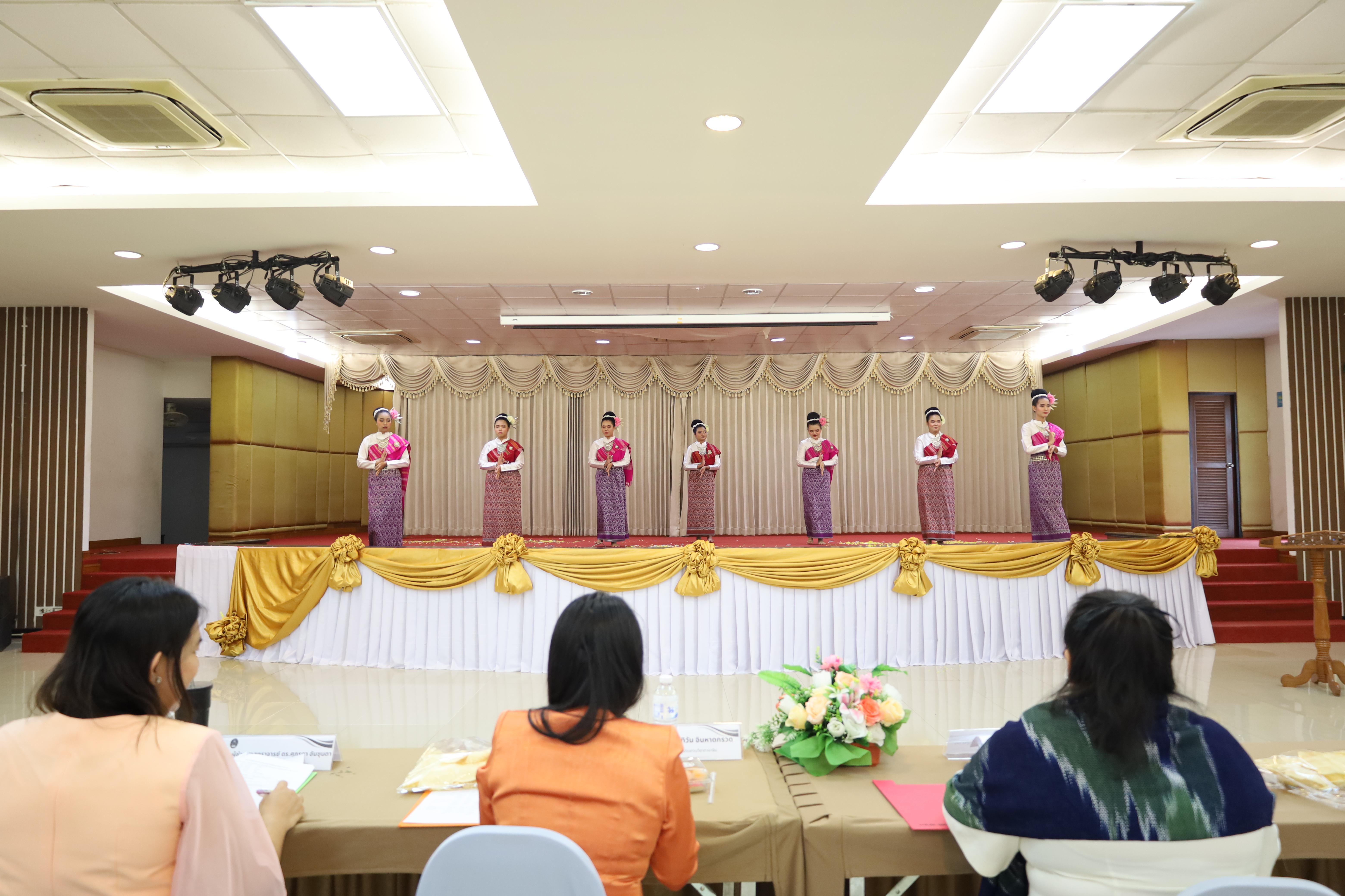 73. การแสดงรำ4ภาค