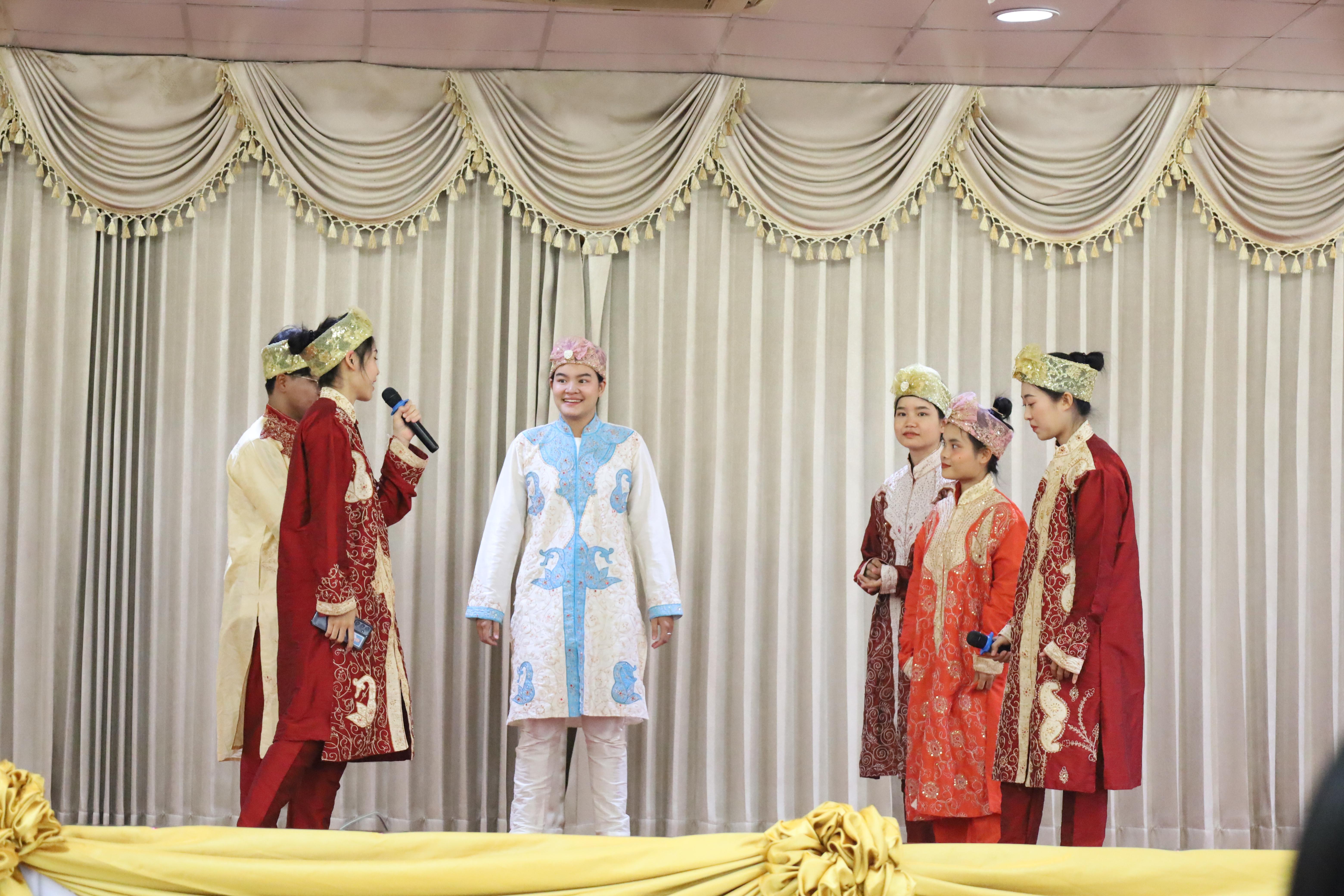 85. การแสดงรำ4ภาค