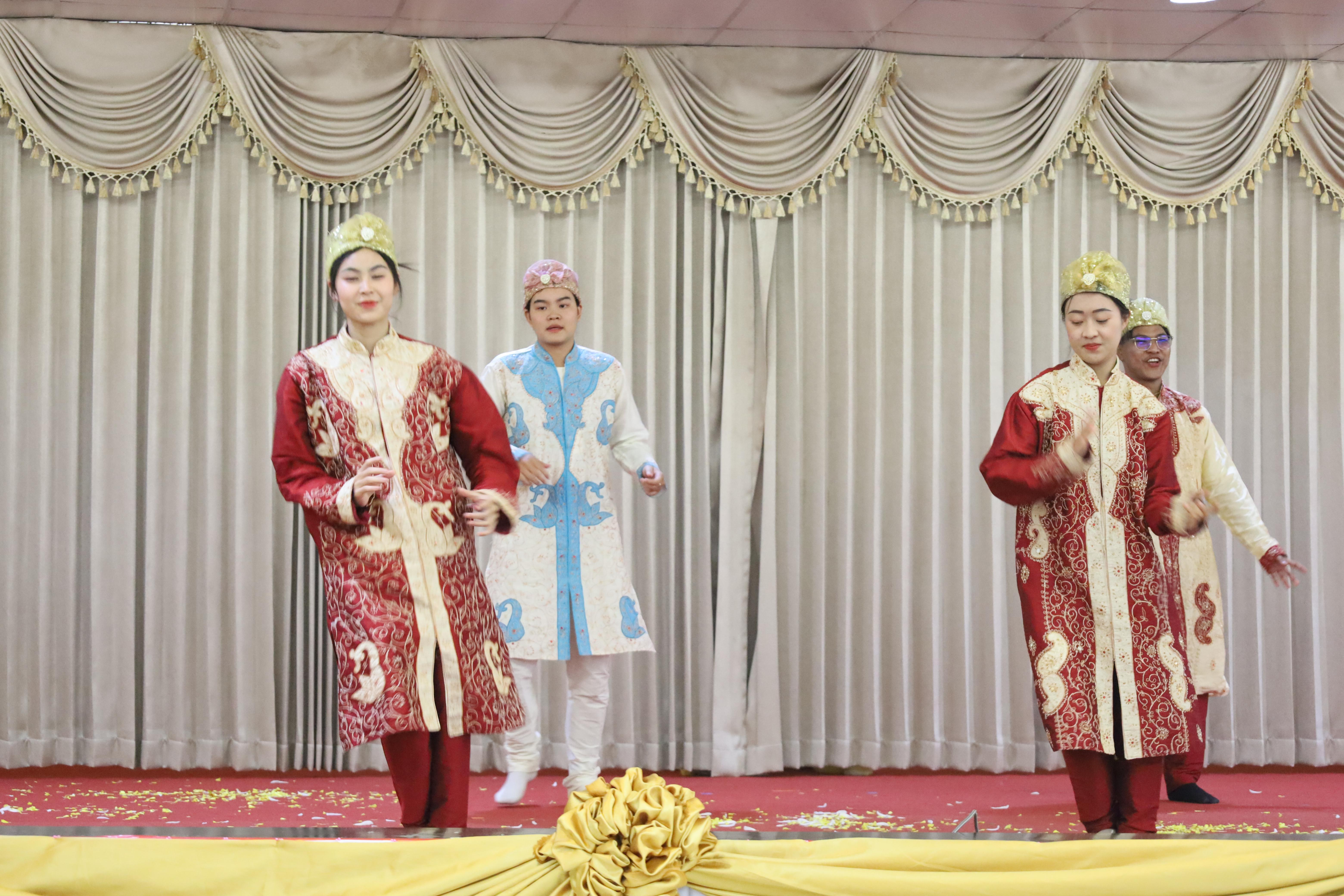 94. การแสดงรำ4ภาค