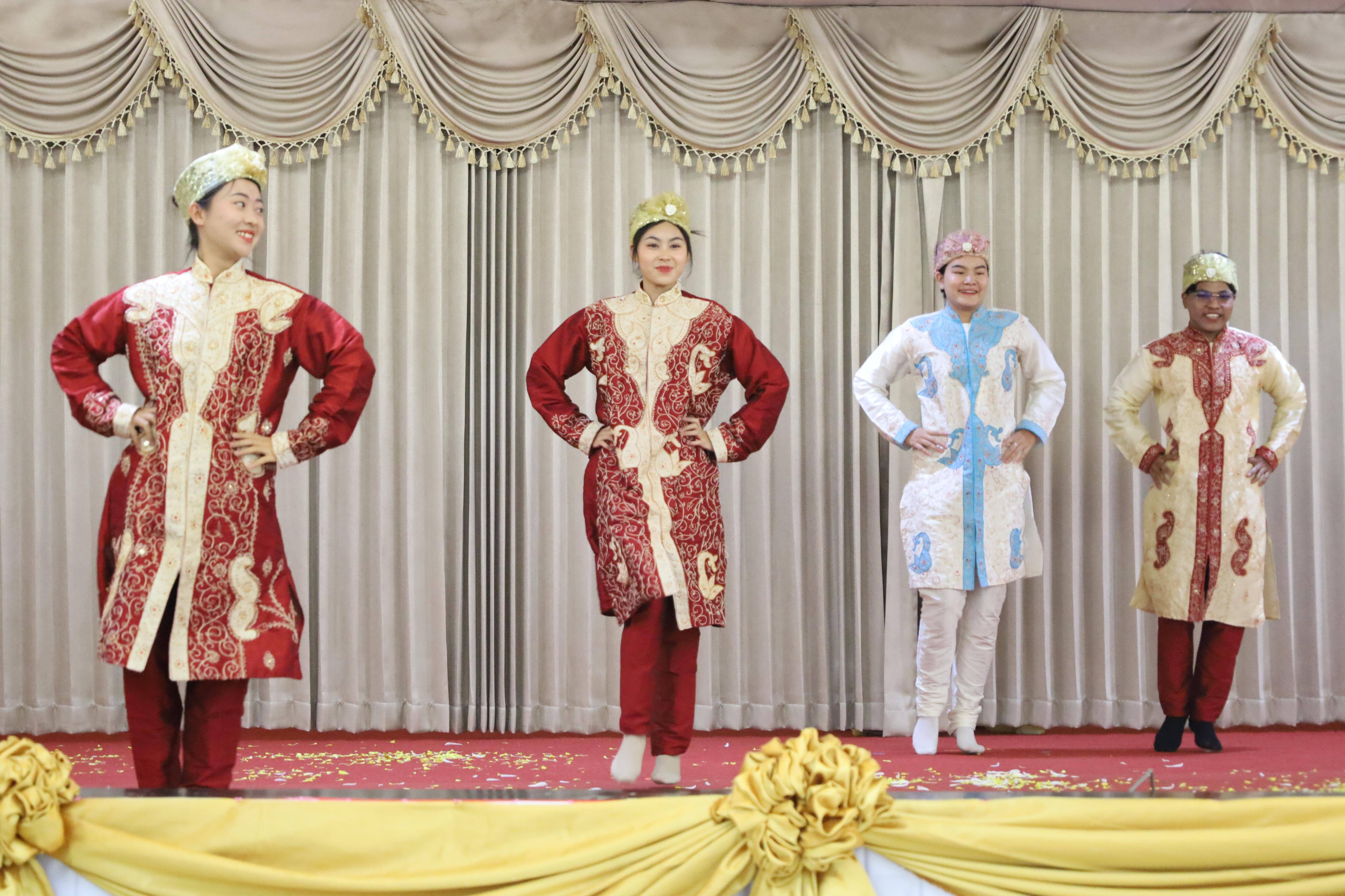 95. การแสดงรำ4ภาค