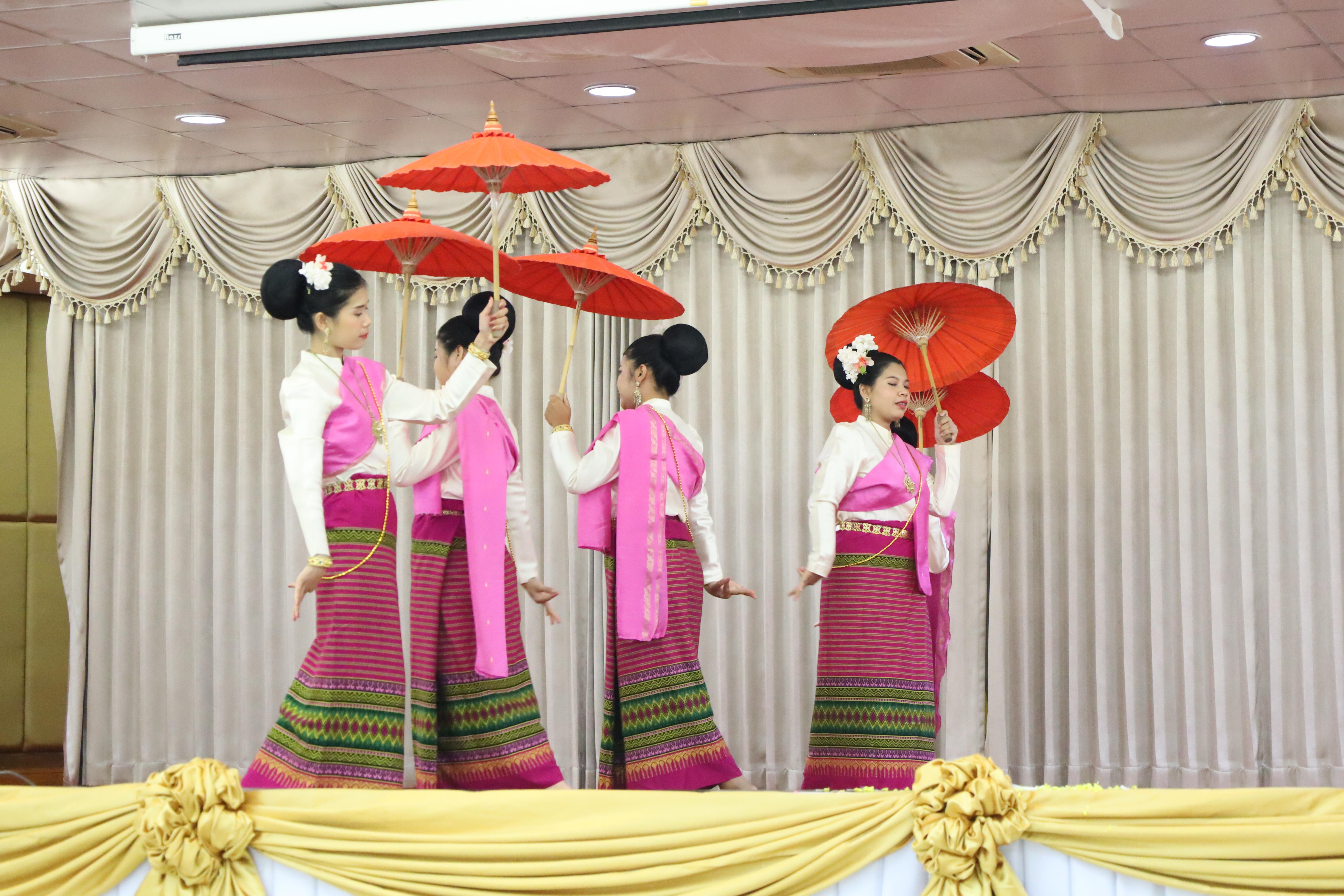 108. การแสดงรำ4ภาค