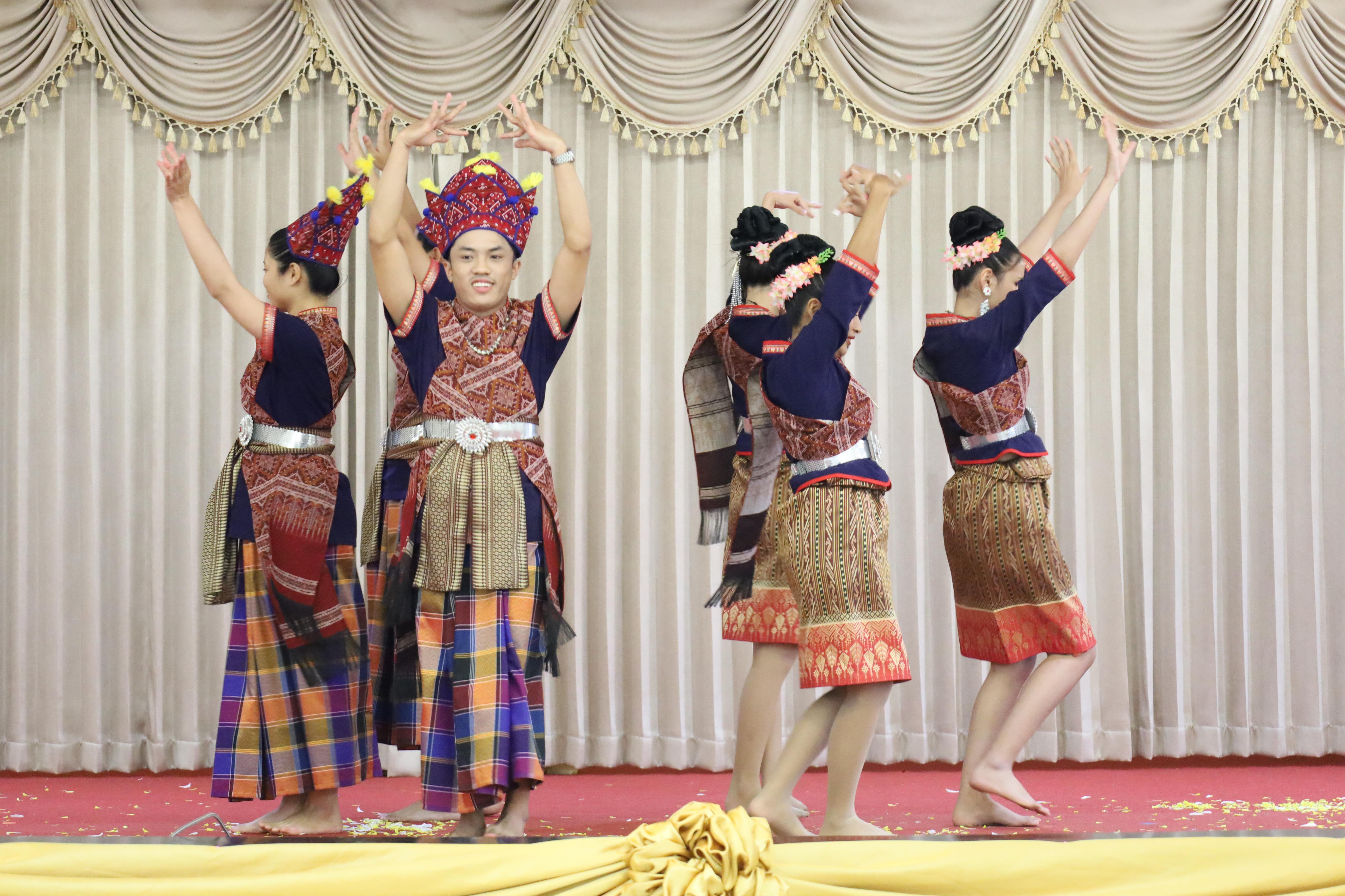 133. การแสดงรำ4ภาค