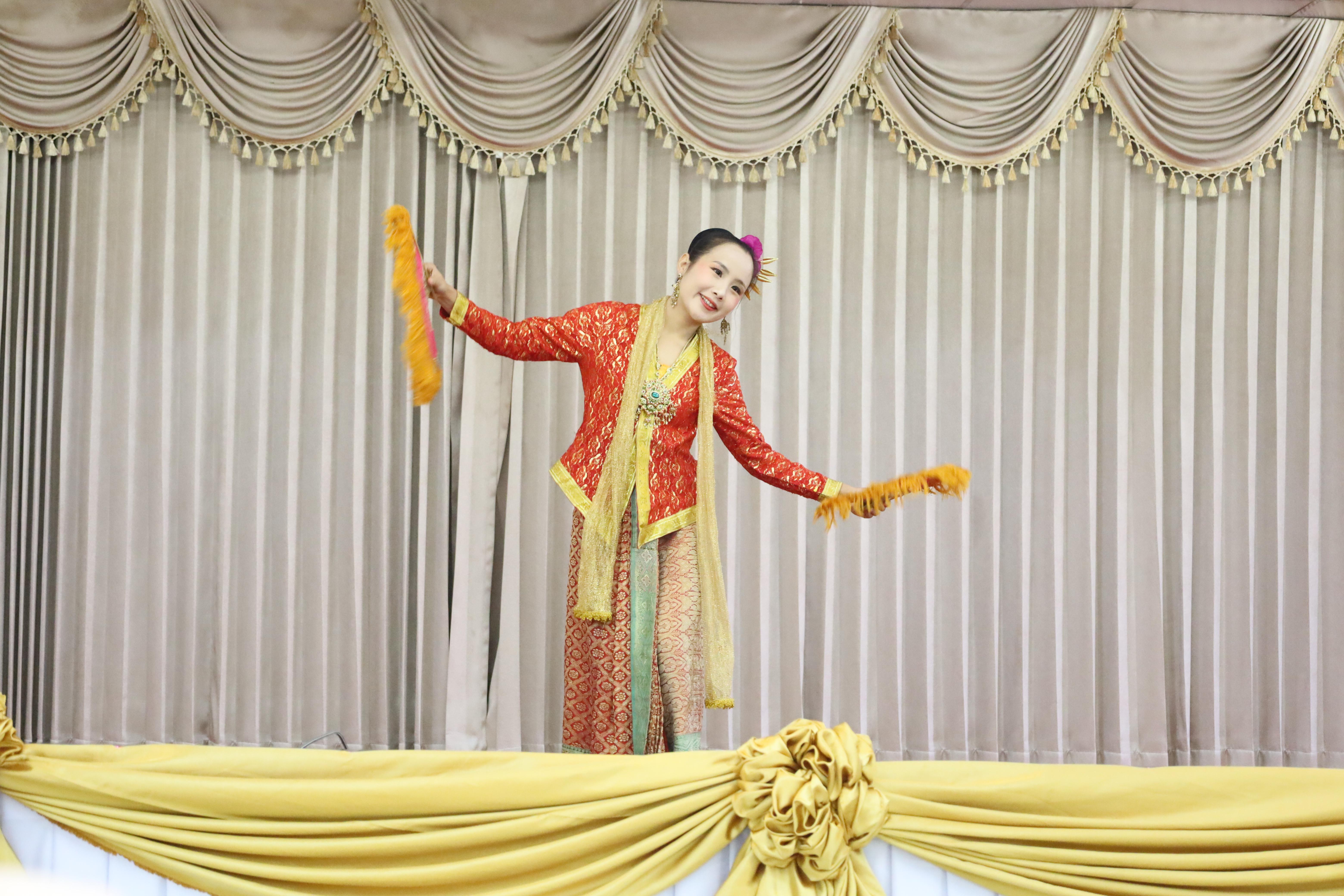 140. การแสดงรำ4ภาค